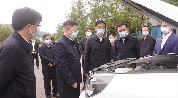 云南省委副书记、省长王予波带队到 AG真人娱乐动力开展调研